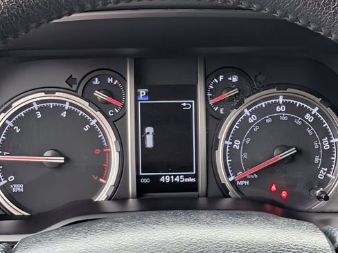 Used 2022 Toyota 4Runner TRD Off-Road Premium AWD/4WD image 21
