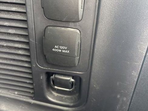 Used 2025 Ford Expedition Max Platinum AWD/4WD image 16