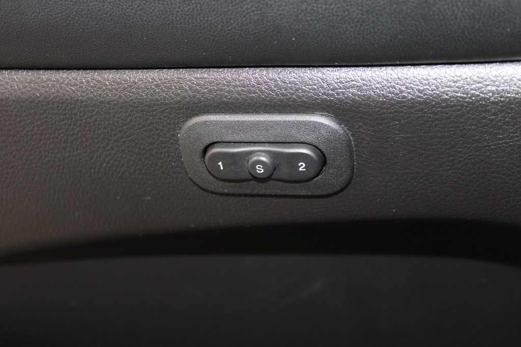 Used 2021 Jeep Grand Cherokee Limited AWD/4WD image 40