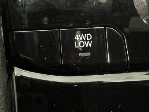 Used 2024 Jeep Grand Cherokee Summit AWD/4WD image 7
