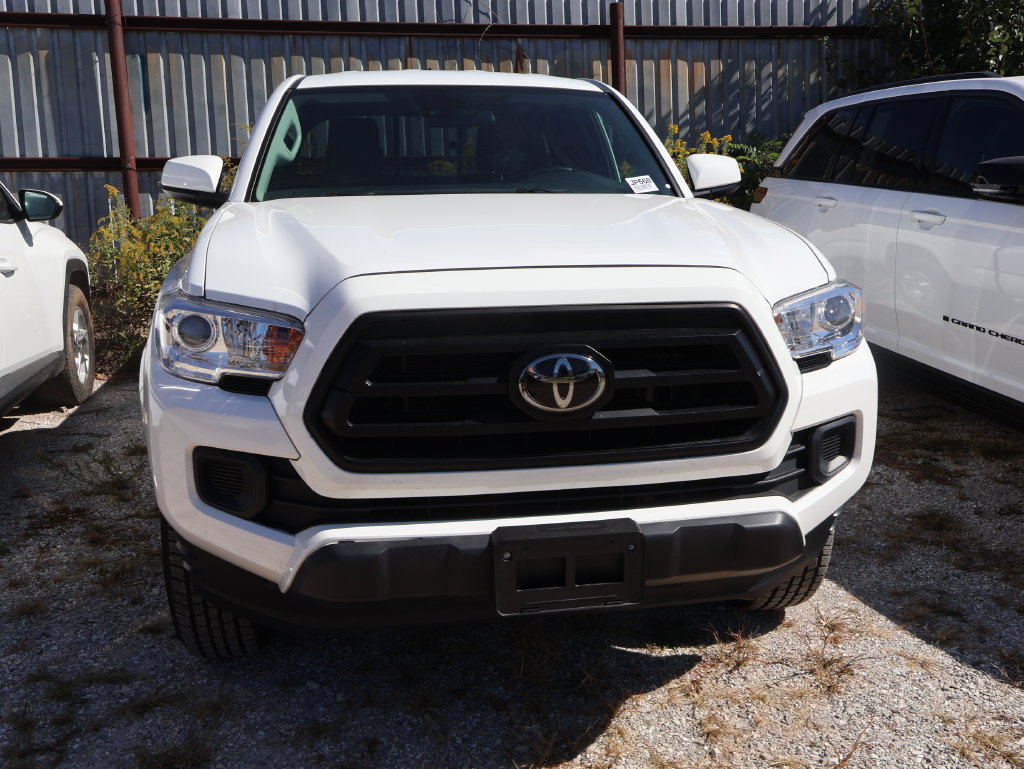 Used 2023 Toyota Tacoma SR w/ SR Convenience Package RWD image 8