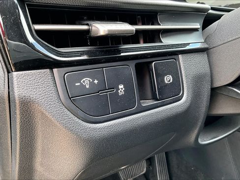 Used 2026 Kia Sportage LX FWD image 32
