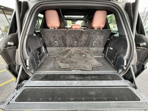 Used 2025 Lincoln Navigator Reserve AWD/4WD image 22