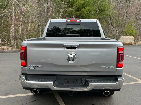 Used 2022 RAM 1500 Laramie AWD/4WD image 4
