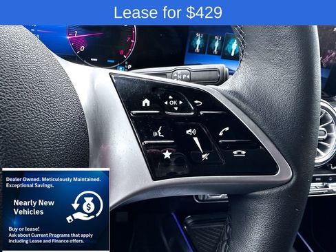 Used 2025 Mercedes-Benz GLB 250 4MATIC image 21