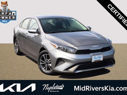 Certified 2023 Kia Forte LXS FWD image 1