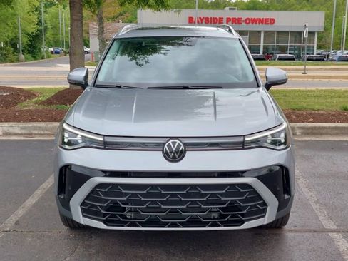 Used 2025 Volkswagen Taos SEL w/ Black Wheel Plus Package AWD/4WD image 5