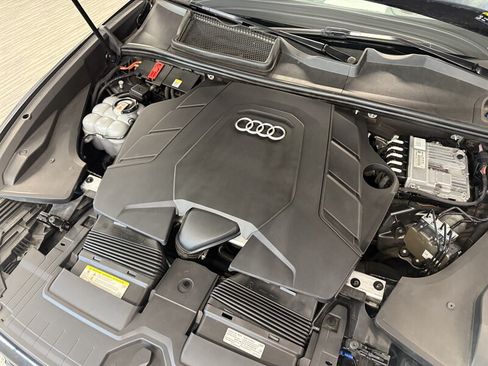 Used 2021 Audi Q8 Prestige w/ Prestige Package AWD/4WD image 40
