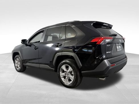 Used 2025 Toyota RAV4 XLE AWD/4WD image 6