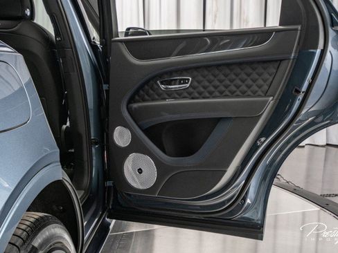 Used 2023 Bentley Bentayga Speed image 71