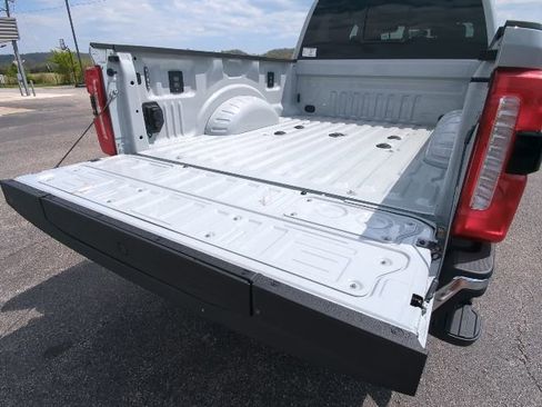 New 2026 Ford F250 Lariat w/ Lariat Ultimate Package AWD/4WD image 36