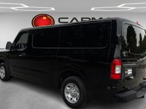Used 2017 Nissan NV 2500 SV w/ Back Door Glass Package RWD image 3