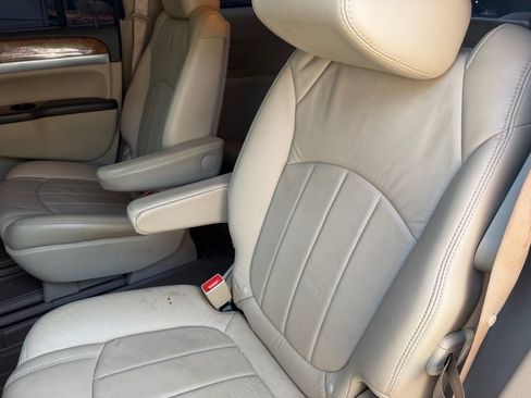 Used 2012 Buick Enclave Premium FWD image 11