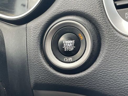 Used 2019 Dodge Durango SXT w/ 3rd Row Seating Group image 22