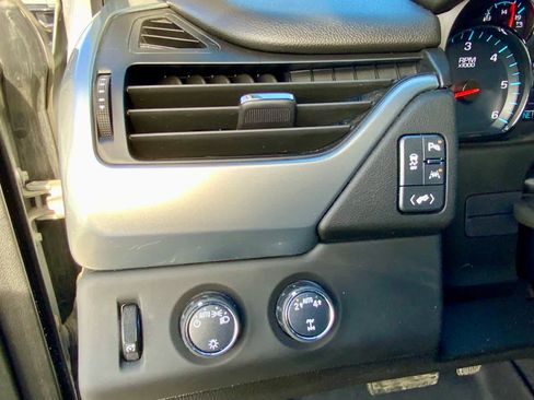 Used 2019 Chevrolet Tahoe LT AWD/4WD image 50