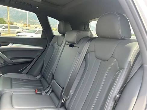 Used 2025 Audi Q5 2.0T Premium AWD/4WD image 19