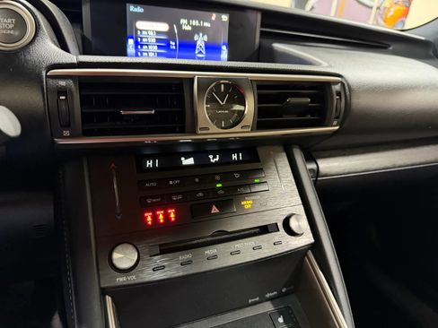 Used 2020 Lexus IS 300 F Sport image 43