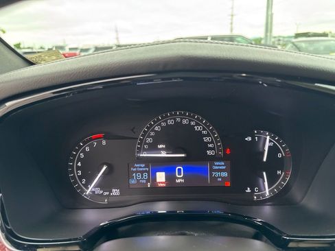 Used 2017 Cadillac XT5 Luxury w/ Driver Awareness Package FWD image 13