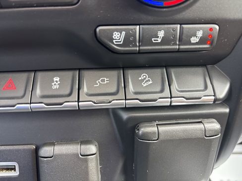 Certified 2022 Chevrolet Silverado 3500 High Country w/ Z71 Off-Road Package image 51