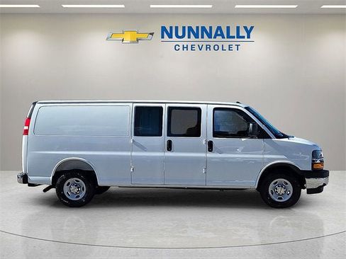 New 2025 Chevrolet Express 2500 Extended image 6