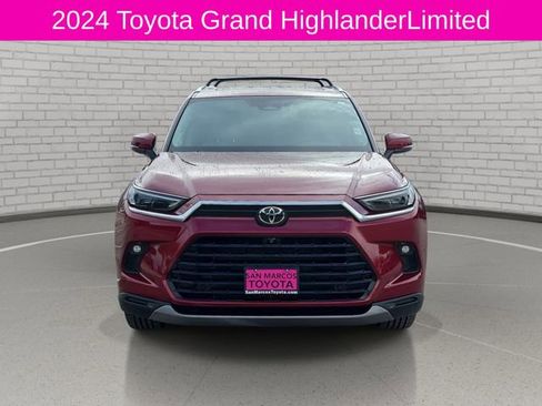Used 2024 Toyota Grand Highlander FWD image 2