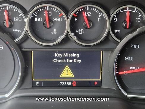 Used 2022 Chevrolet Suburban LS RWD image 30