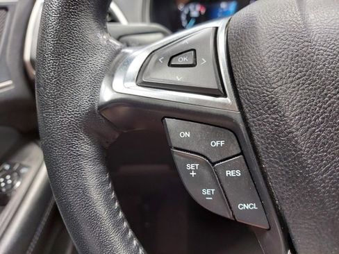Used 2023 Ford Edge SEL image 32