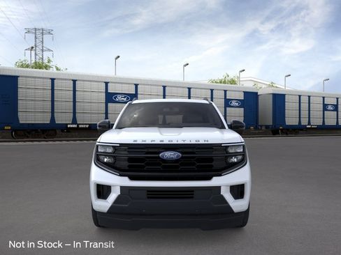 New 2026 Ford Expedition Active image 6