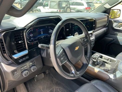 Used 2024 Chevrolet Silverado 1500 High Country w/ High Country Premium Package AWD/4WD image 14