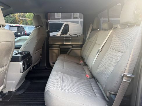 Used 2019 Ford F150 XLT w/ Equipment Group 302A Luxury AWD/4WD image 10