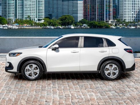 Certified 2024 Honda HR-V LX image 8