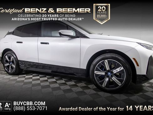 Used 2023 BMW iX xDrive50 w/ Sport Package AWD/4WD image 1