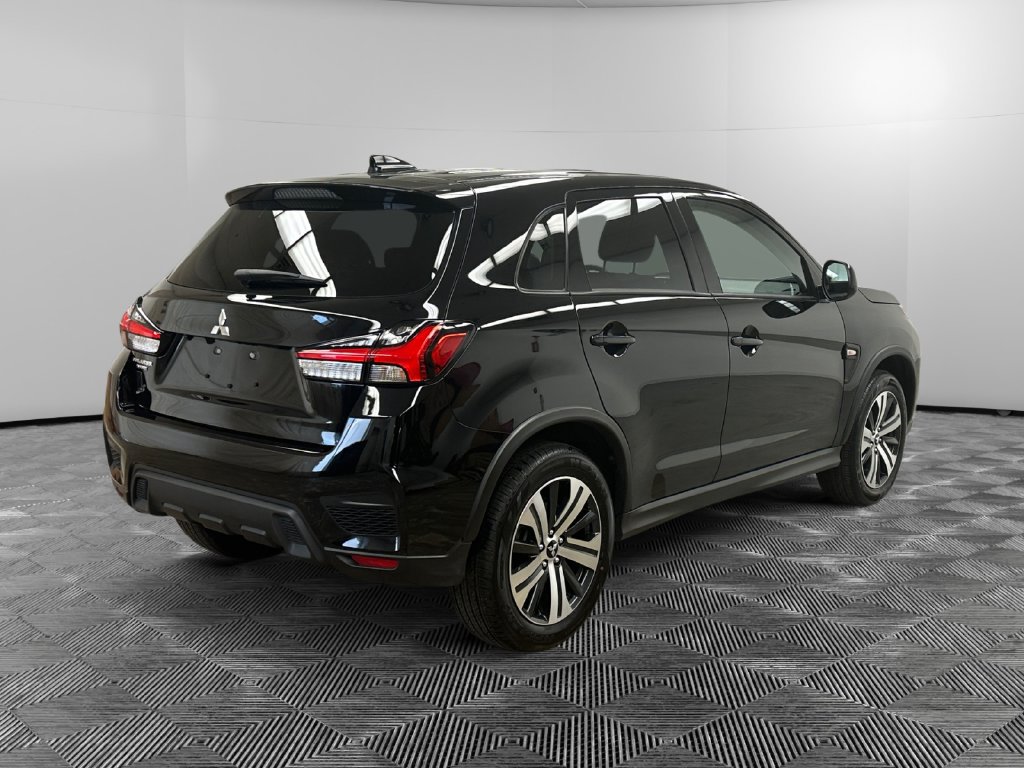 Used 2026 Mitsubishi Outlander Sport ES AWD/4WD image 5
