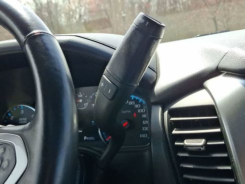 Used 2017 Chevrolet Tahoe LT image 12