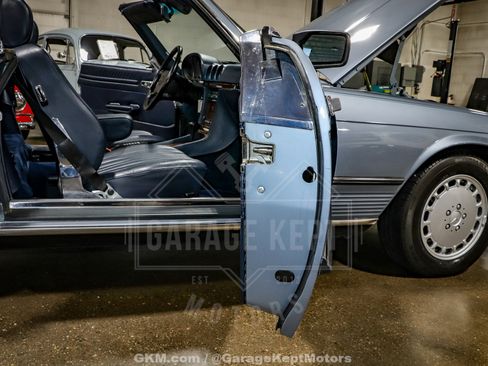 Used 1986 Mercedes-Benz 560 SL image 88