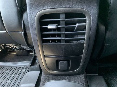 Used 2018 Lincoln MKC Select w/ Select Plus Package FWD image 31