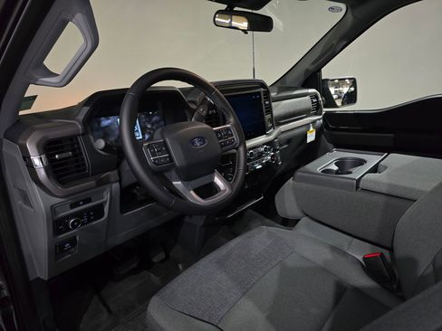 New 2025 Ford F150 XLT w/ Equipment Group 301A Standard image 12