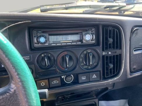 Used 1988 Saab 900 Turbo FWD image 24