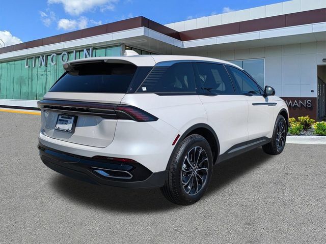 New 2026 Lincoln Nautilus Premier AWD/4WD image 4