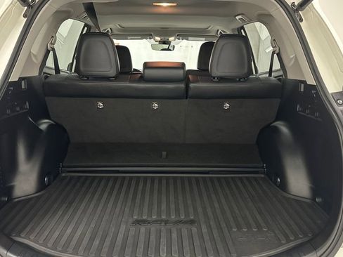 Used 2018 Toyota RAV4 Limited w/ Carpet Mat Package image 12