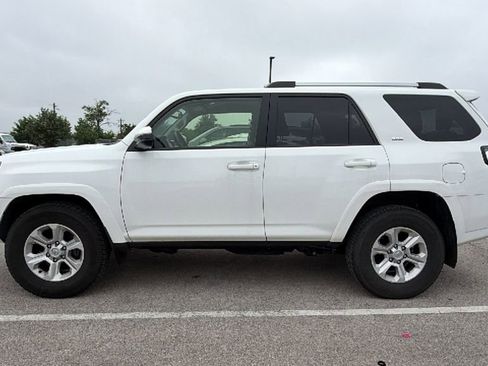 Certified 2023 Toyota 4Runner SR5 RWD image 7