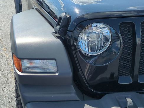 Used 2023 Jeep Wrangler Sport S w/ Sun And Sound Package image 10