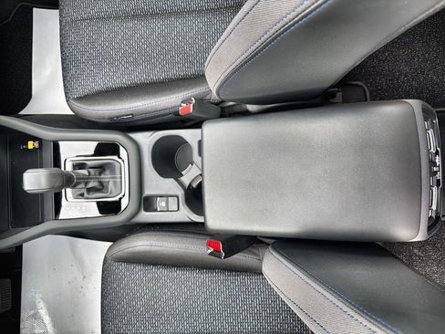 Certified 2025 Subaru Forester Premium AWD/4WD image 33