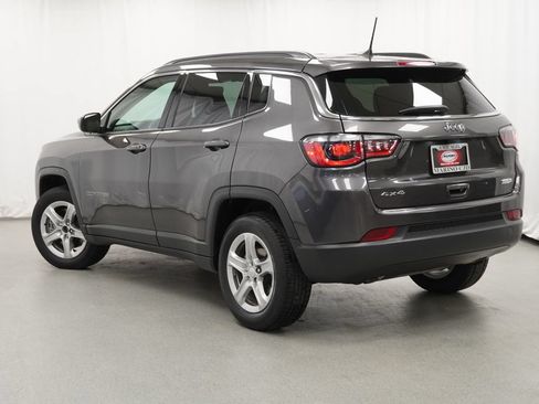 Certified 2024 Jeep Compass Latitude w/ Altitude Special Edition AWD/4WD image 14