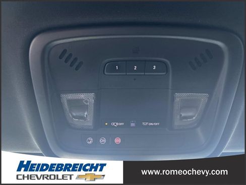 Certified 2023 Chevrolet Traverse RS FWD image 25