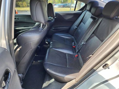 Used 2013 Acura ILX w/ Technology Package image 16