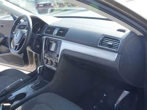 Used 2016 Volkswagen Passat 1.8T S image 12