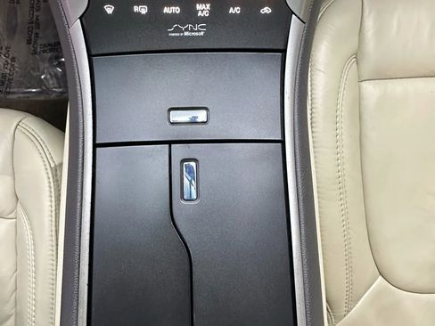 Used 2014 Lincoln MKZ w/ Equipment Group 101A Select image 18