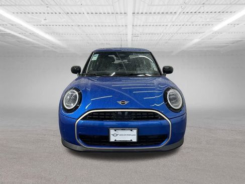 Certified 2025 MINI Cooper 2-Door Hardtop image 7