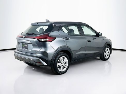 Used 2024 Nissan Kicks S image 9